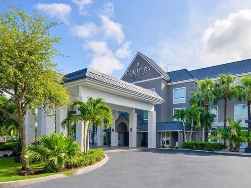 Surestay Plus Hotel By Best Western Vero Beach Exterior photo