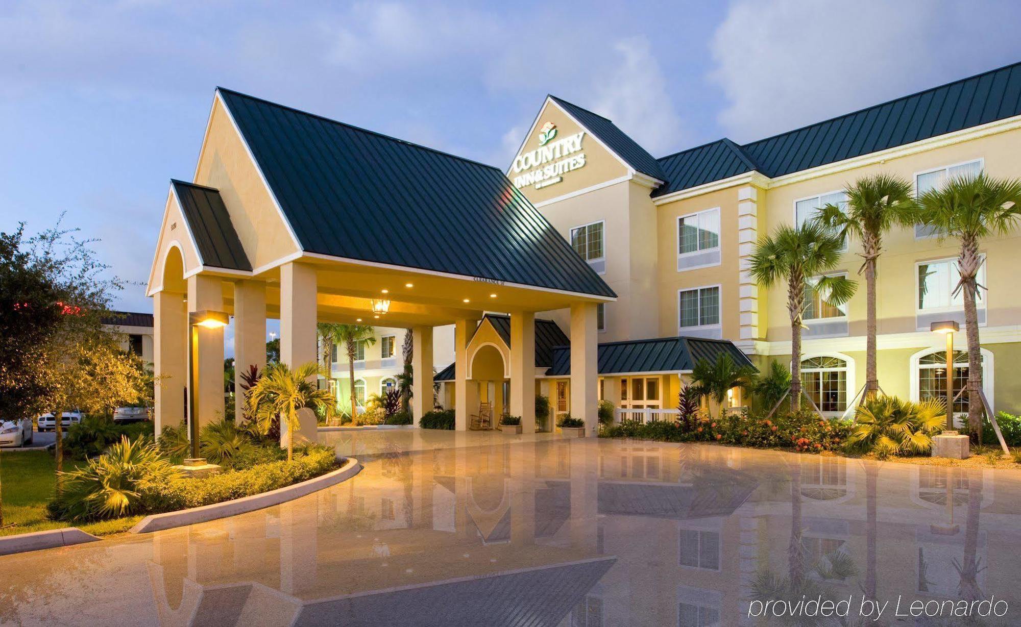 Surestay Plus Hotel By Best Western Vero Beach Exterior photo